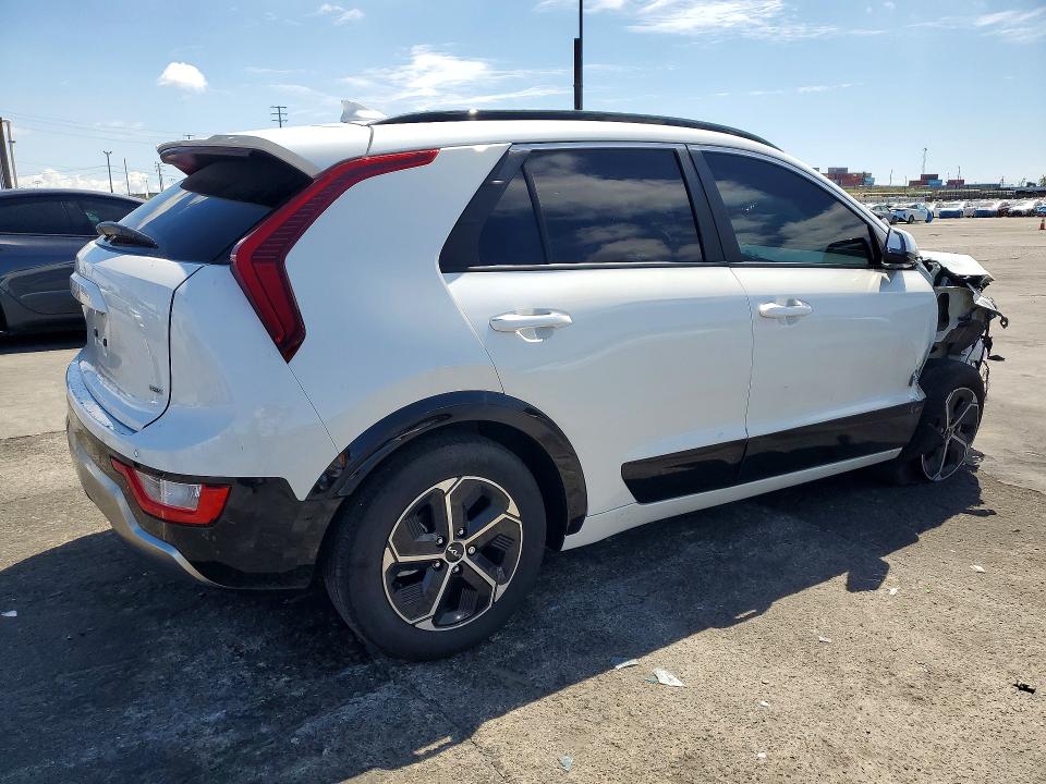 48356146 :رقم المزاد ، KNDCT3LE7S5263895 vin ، 2025 Kia Niro مزاد بيع