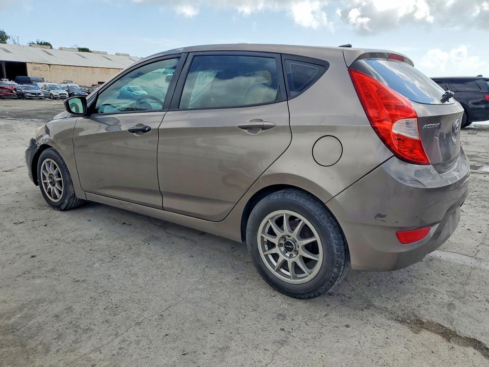 2013 Hyundai Accent მანქანა იყიდება აუქციონზე, vin: KMHCT5AE3DU138721, აუქციონის ნომერი: 51018666