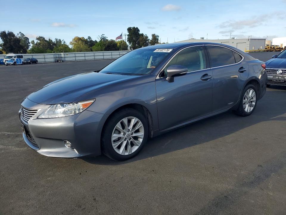 Auction sale of the 2014 Lexus Es 300h, vin: JTHBW1GG4E2061538, lot number: 49102176