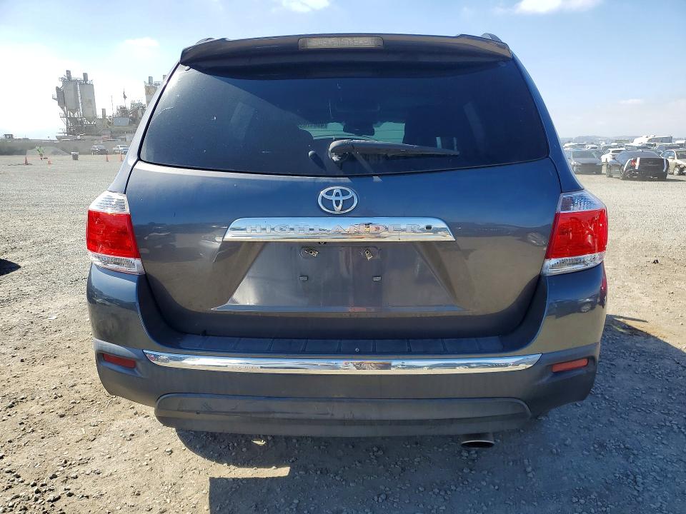 2013 Toyota Highlander მანქანა იყიდება აუქციონზე, vin: 5TDYK3EH7DS120006, აუქციონის ნომერი: 49847636