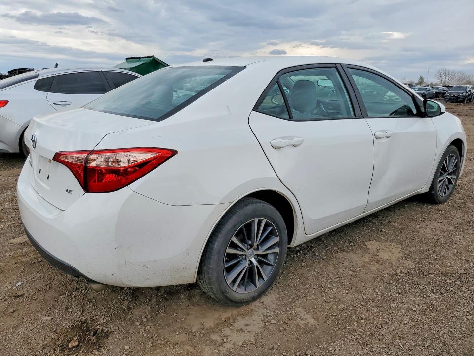 50597306 :رقم المزاد ، 2T1BURHE9HC779353 vin ، 2017 Toyota Corolla مزاد بيع