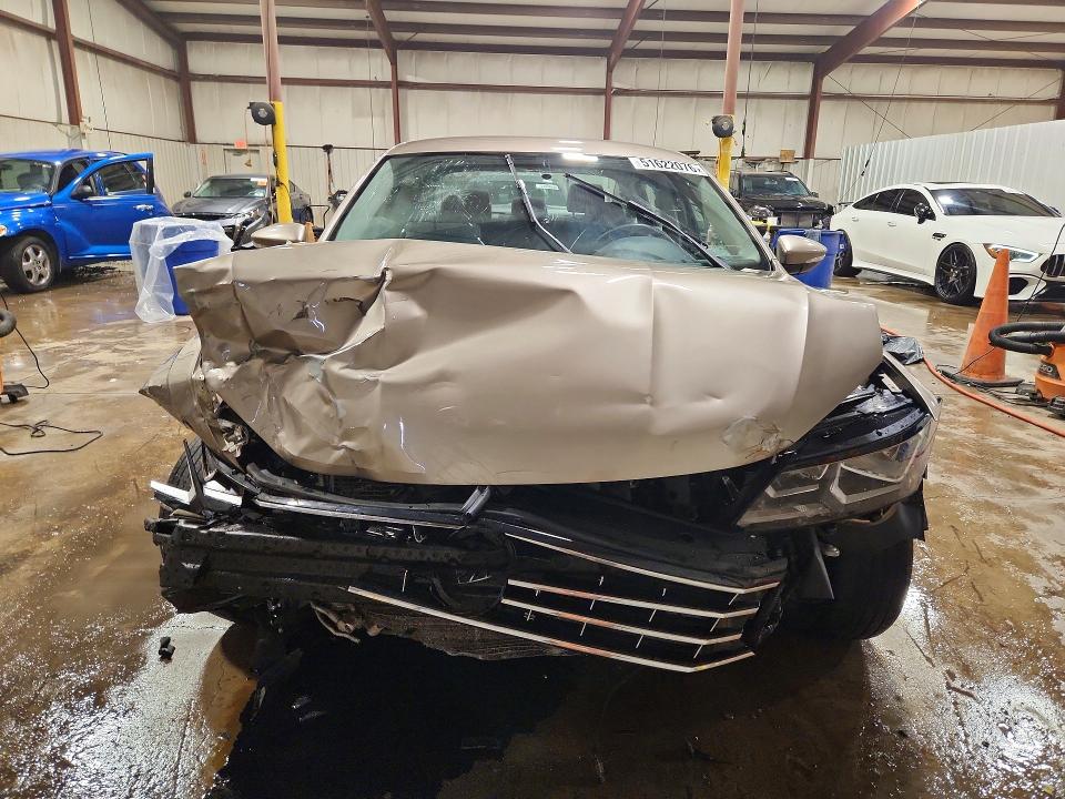 51622076 :رقم المزاد ، 1VWAT7A37GC024461 vin ، 2016 Volkswagen Passat مزاد بيع