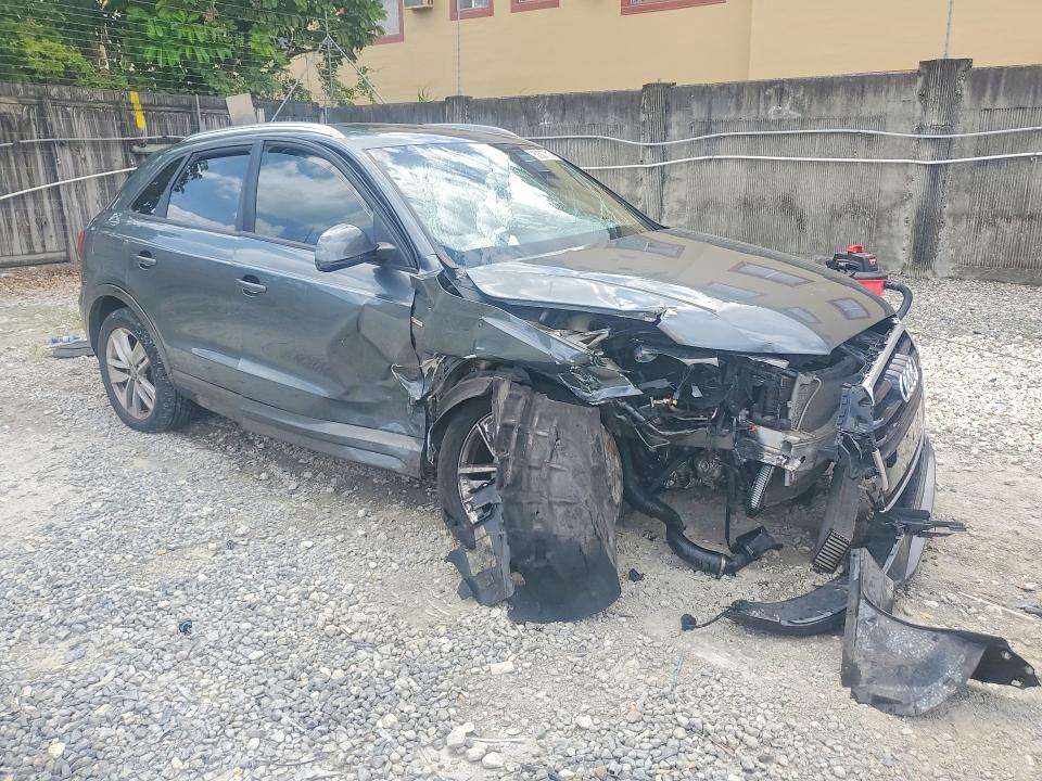50527316 :رقم المزاد ، WA1BCCFS8JR029067 vin ، 2018 Audi Q3 مزاد بيع