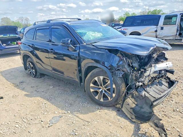 Aukcja sprzedaży 2022 Toyota Highlander, vin: 5TDGZRBH5NS236773, numer aukcji: 49147826