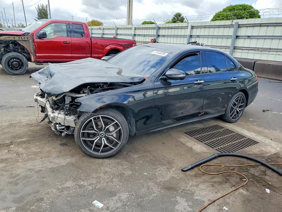 2021 Mercedes-benz E მანქანა იყიდება აუქციონზე, vin: W1KZF8DBXMA961839, აუქციონის ნომერი: 51646826