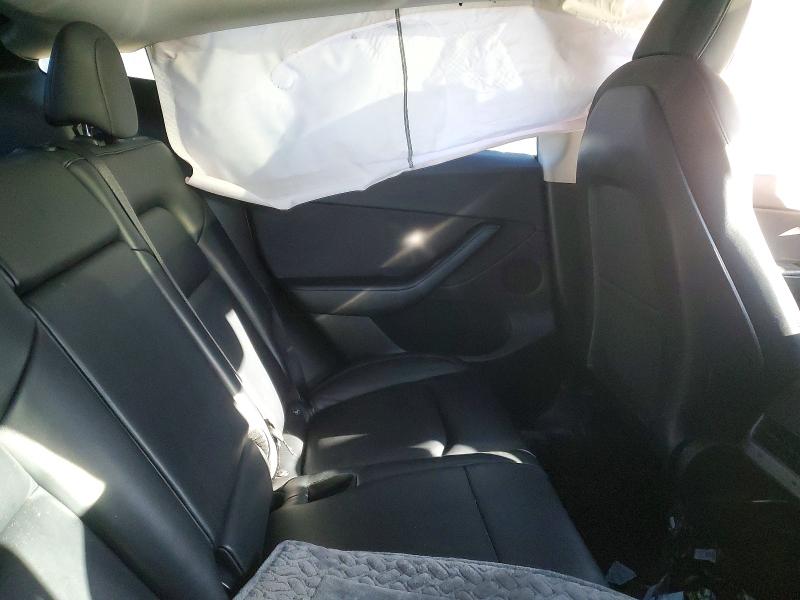 48691456 :رقم المزاد ، 5YJYGDEE1MF242829 vin ، 2021 Tesla Model Y مزاد بيع