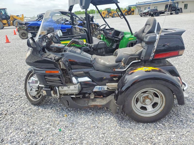 50807586 :رقم المزاد ، 1HFSC2230XA101973 vin ، 1999 Honda Gl1500 مزاد بيع