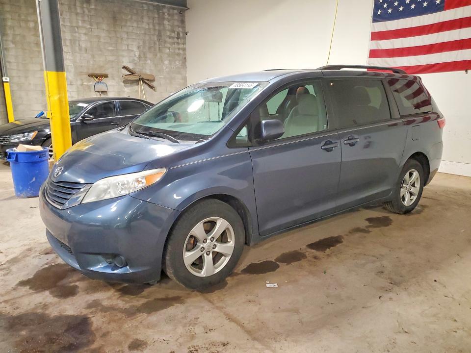 Продаж на аукціоні авто 2017 Toyota Sienna, vin: 5TDKZ3DC2HS834266, номер лоту: 49564116