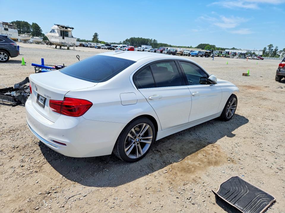 Aukcja sprzedaży 2027 Bmw 330i, vin: WBA8B9G35HNU54869, numer aukcji: 48986206