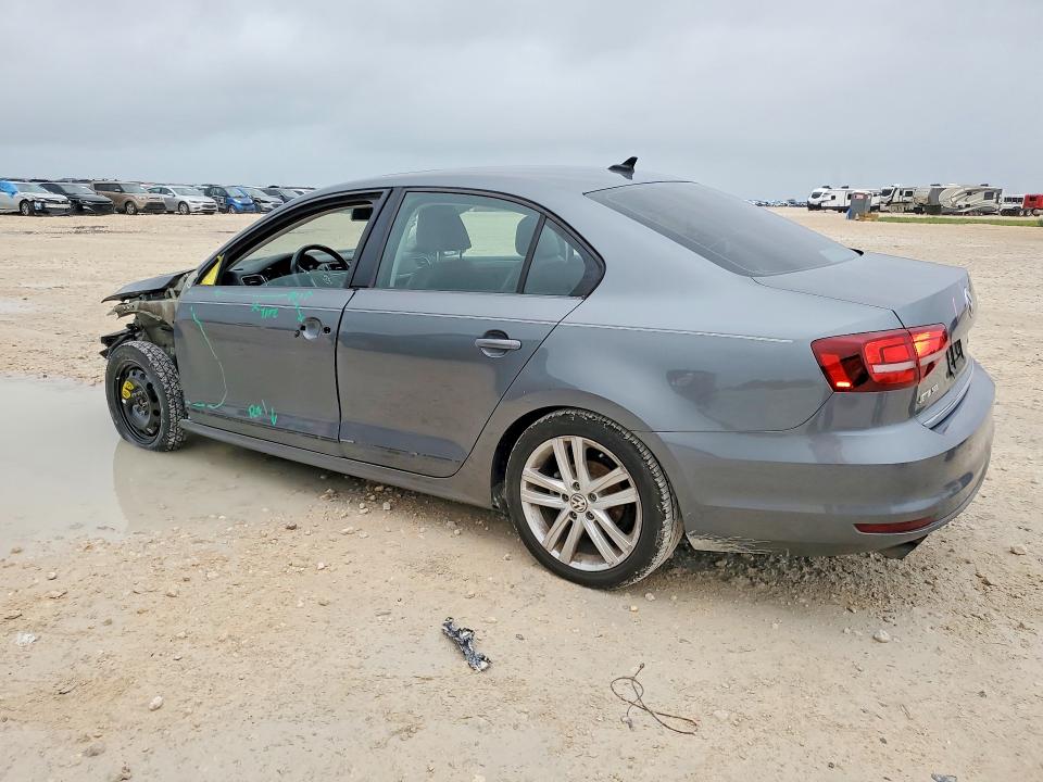 49747316 :رقم المزاد ، 3VWL17AJ4HM235095 vin ، 2017 Volkswagen Jetta مزاد بيع