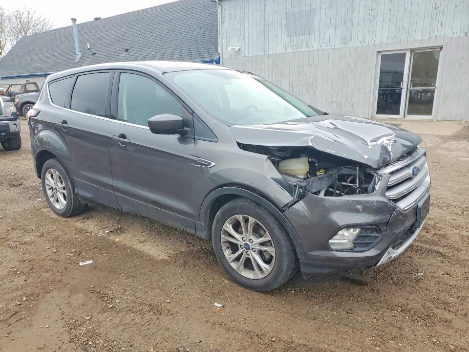 2017 Ford Escape მანქანა იყიდება აუქციონზე, vin: 1FMCU0GD8HUC62830, აუქციონის ნომერი: 51360936