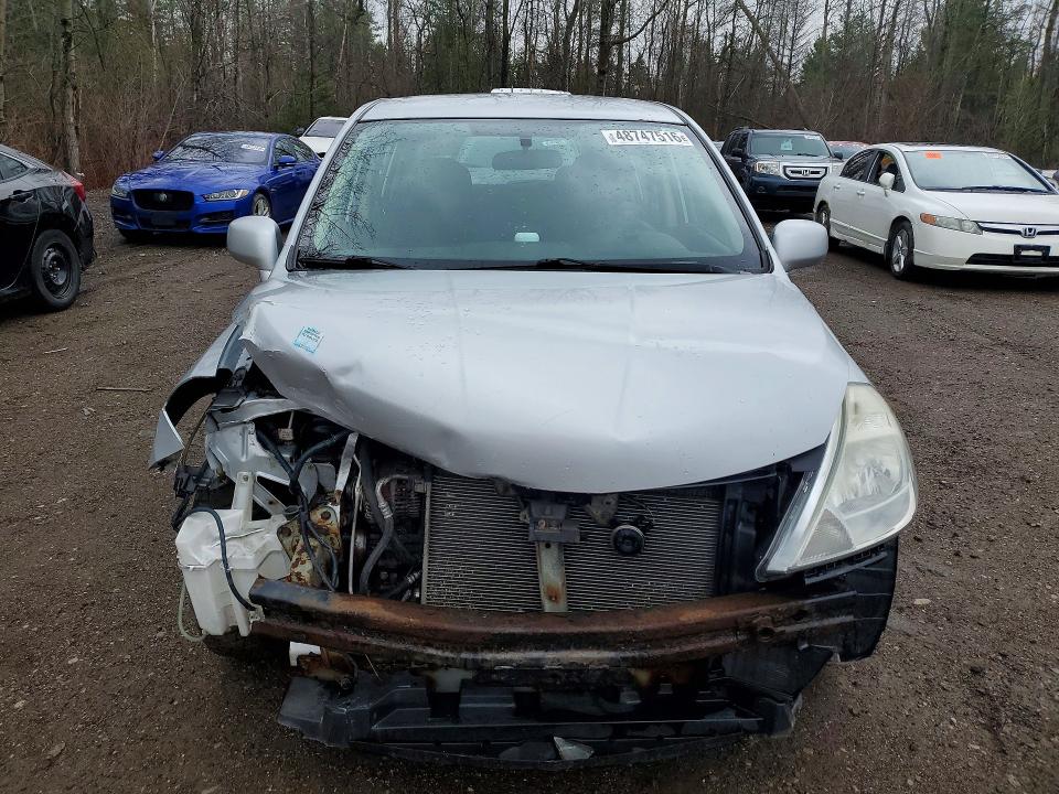 48747516 :رقم المزاد ، 3N1BC13E18L429615 vin ، 2008 Nissan Versa مزاد بيع