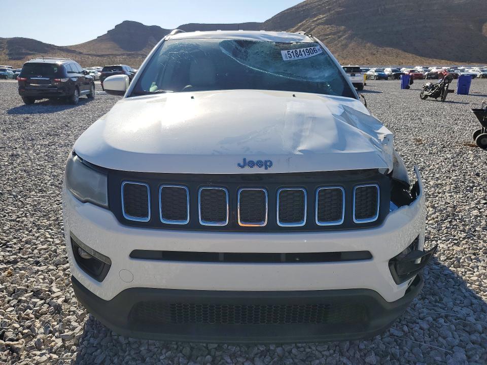 2017 Jeep Compass მანქანა იყიდება აუქციონზე, vin: 3C4NJDBB9HT688653, აუქციონის ნომერი: 51841906