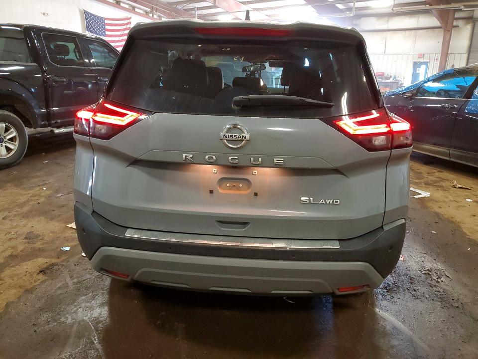 50667856 :رقم المزاد ، 5N1AT3CB8MC740289 vin ، 2021 Nissan Rogue مزاد بيع