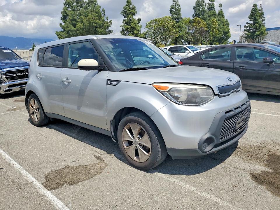 49708006 :رقم المزاد ، KNDJN2A26F7799431 vin ، 2015 Kia Soul مزاد بيع