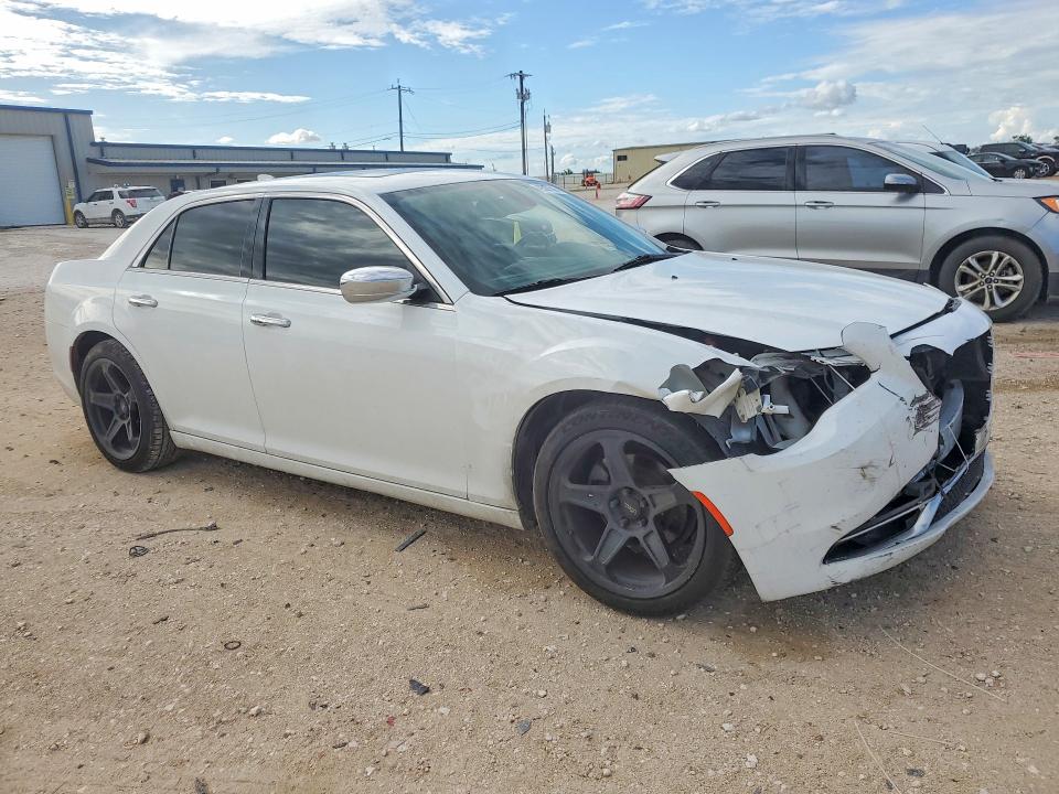 2020 Chrysler 300 მანქანა იყიდება აუქციონზე, vin: 2C3CCAEGXLH145812, აუქციონის ნომერი: 49507566