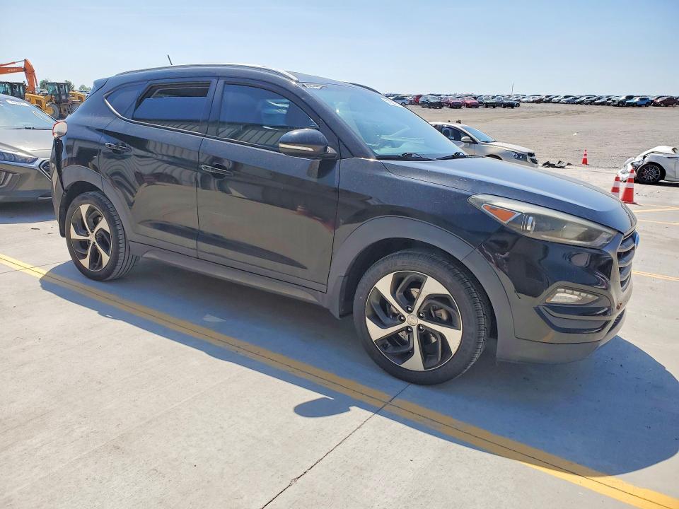 Продаж на аукціоні авто 2016 Hyundai Tucson, vin: KM8J33A20GU220931, номер лоту: 51002726