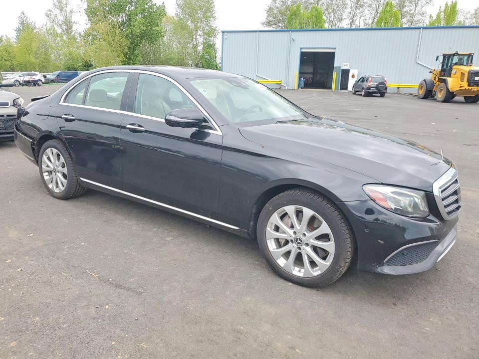 Продажа на аукционе авто 2017 Mercedes-benz E, vin: WDDZF4KBXHA226909, номер лота: 51192886