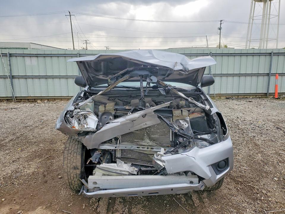 51549096 :رقم المزاد ، 5TFTX4CN7FX068304 vin ، 2015 Toyota Tacoma مزاد بيع