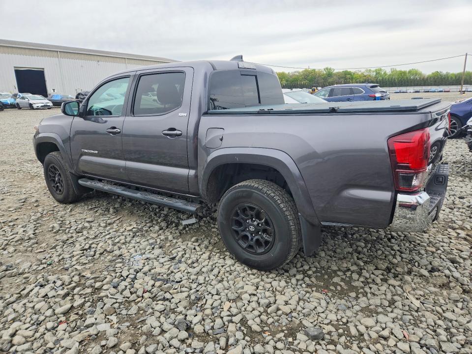 51514796 :رقم المزاد ، 3TYCZ5AN1MT021635 vin ، 2021 Toyota Tacoma مزاد بيع