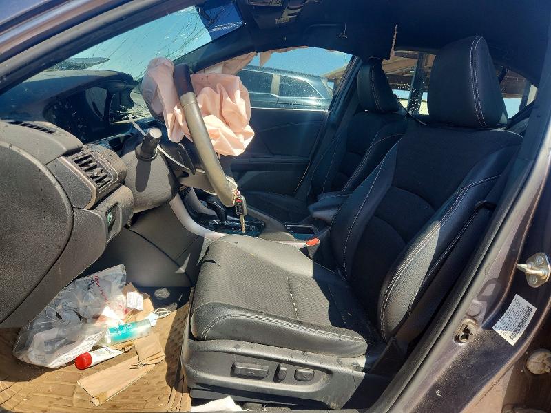 50639546 :رقم المزاد ، 1HGCR2F52HA214027 vin ، 2017 Honda Accord مزاد بيع