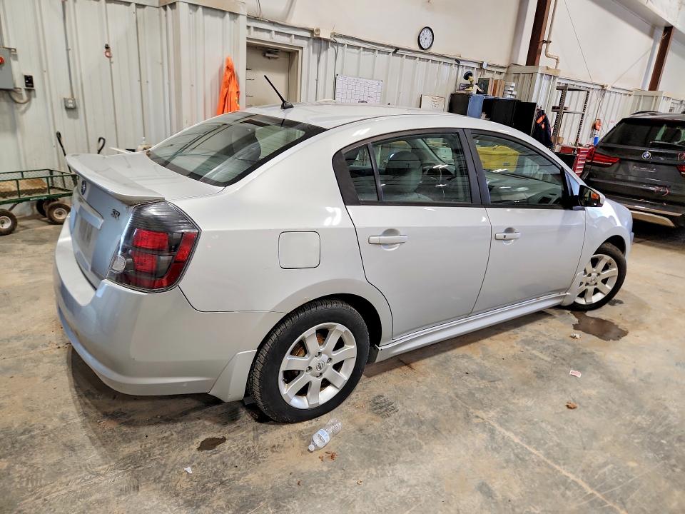 51900326 :رقم المزاد ، 3N1AB6AP7BL651714 vin ، 2011 Nissan Sentra مزاد بيع