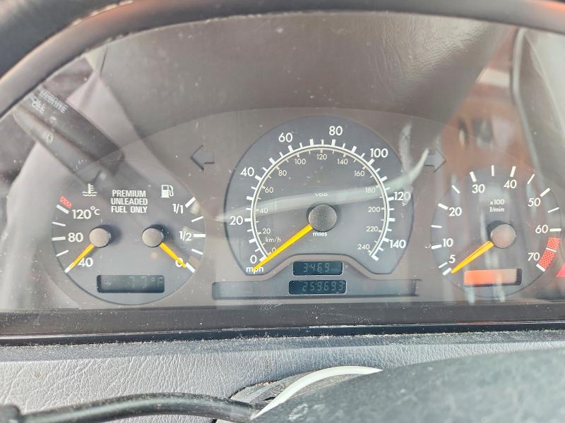 1998 Mercedes-benz C მანქანა იყიდება აუქციონზე, vin: WDBHA23G8WA587294, აუქციონის ნომერი: 49482096