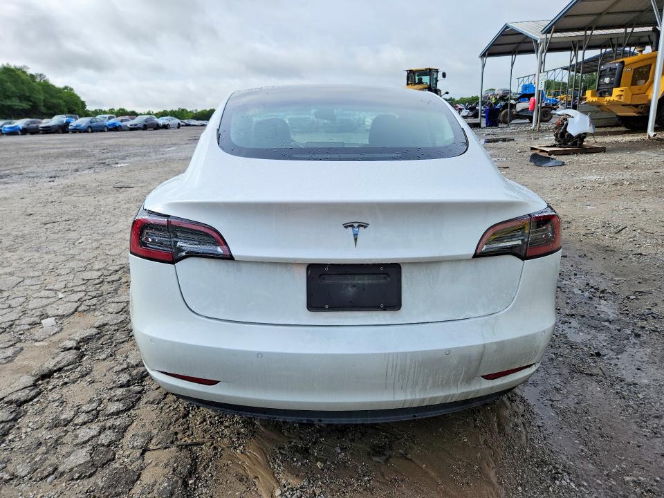2021 Tesla Model 3 მანქანა იყიდება აუქციონზე, vin: 5YJ3E1EA0MF057697, აუქციონის ნომერი: 51081746
