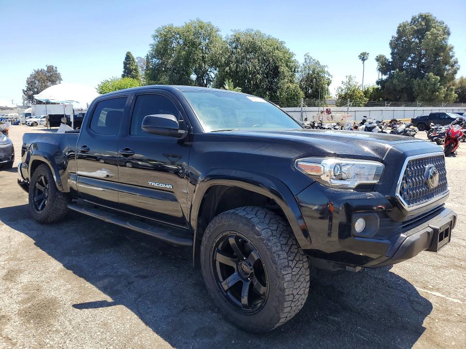 48851916 :رقم المزاد ، 5TFBZ5DN6HX003621 vin ، 2017 Toyota Tacoma مزاد بيع