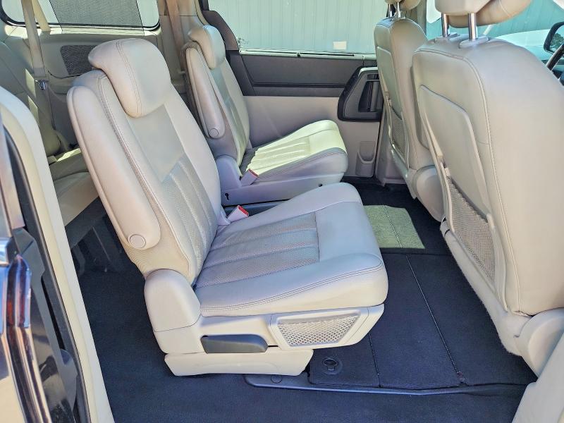 Продажа на аукционе авто 2010 Chrysler Town & Country, vin: 2A4RR8DX5AR428313, номер лота: 49769306