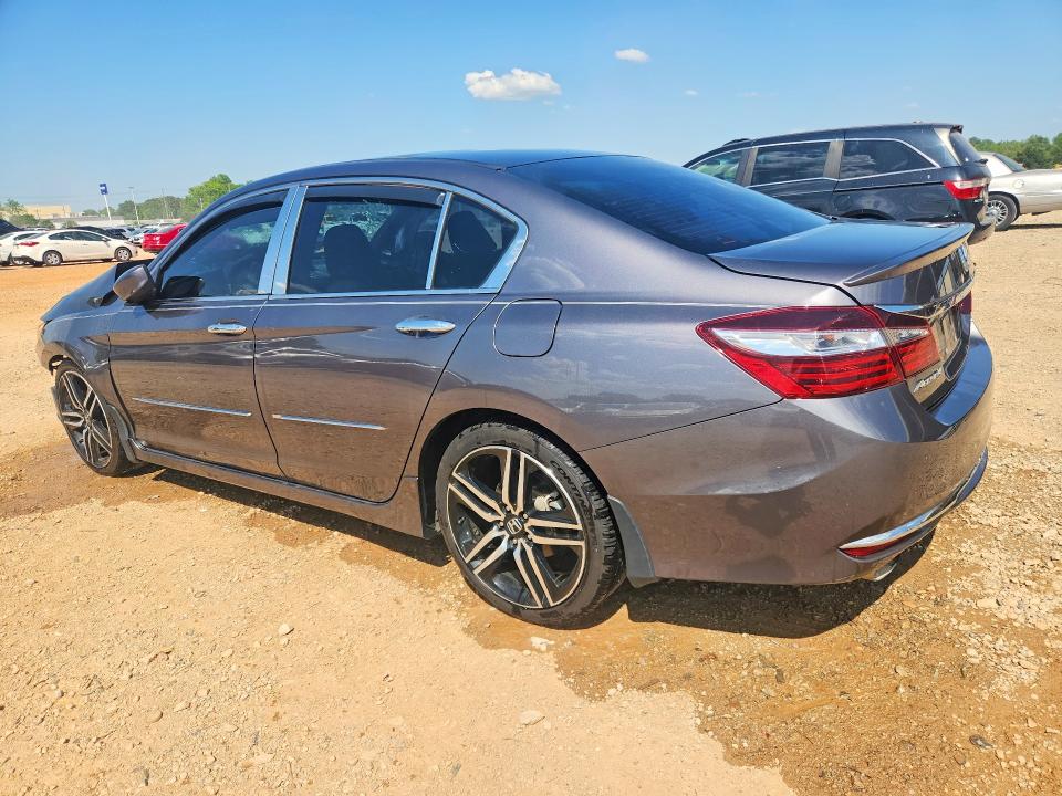 50639546 :رقم المزاد ، 1HGCR2F52HA214027 vin ، 2017 Honda Accord مزاد بيع