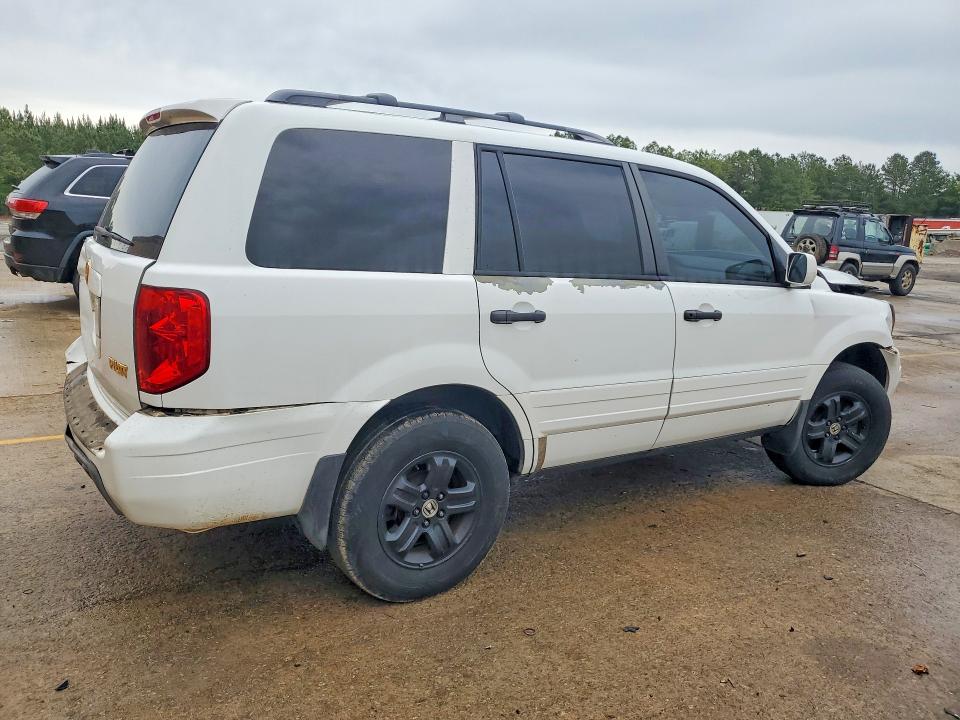 Auction sale of the 2005 Honda Pilot, vin: 5FNYF18495B061449, lot number: 51681666