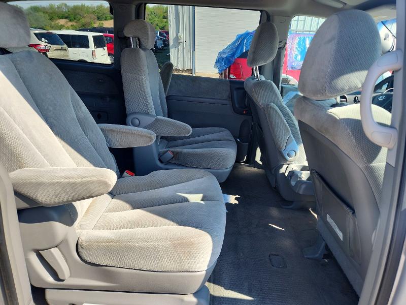 51804016 :رقم المزاد ، KNDMB233866041043 vin ، 2006 Kia Sedona مزاد بيع