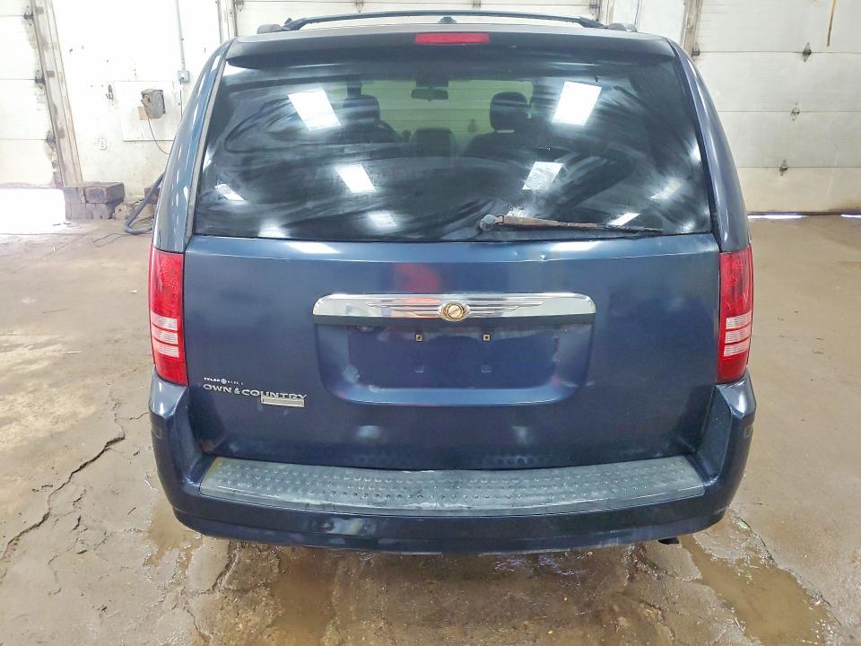 2008 Chrysler Town & Country მანქანა იყიდება აუქციონზე, vin: 2A8HR54P48R702071, აუქციონის ნომერი: 51011616