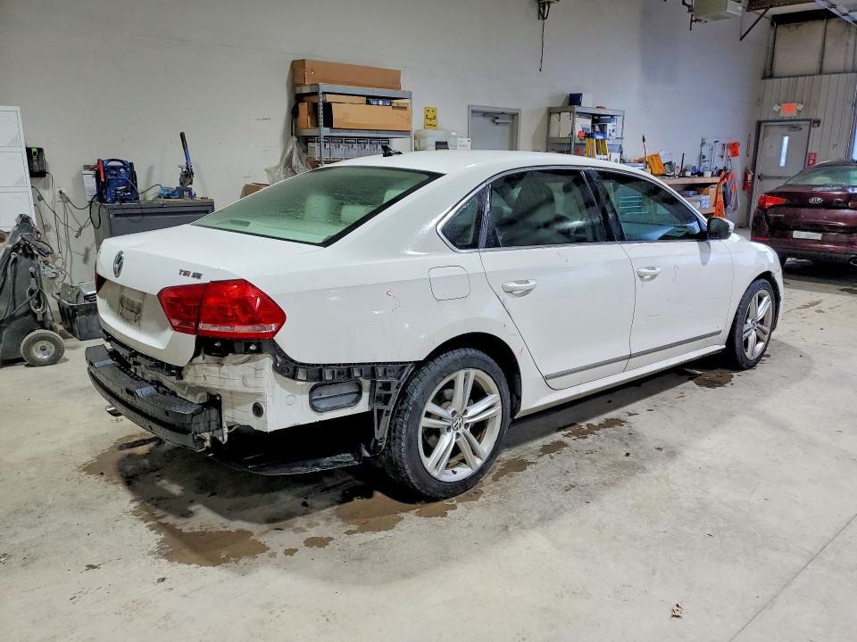 Aukcja sprzedaży 2015 Volkswagen Passat, vin: 1VWBS7A30FC028762, numer aukcji: 51498566