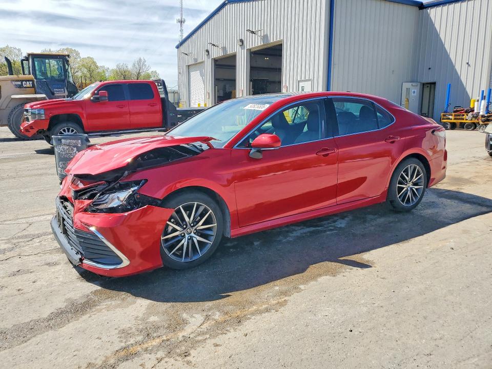 Продажа на аукционе авто 2024 Toyota Camry, vin: 4T1F11BK8RU111828, номер лота: 50826506