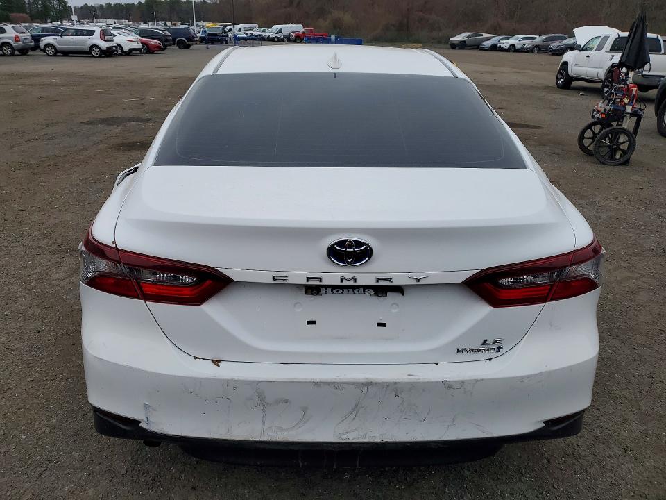 2021 Toyota Camry Hybrid მანქანა იყიდება აუქციონზე, vin: 4T1C31AKXMU556286, აუქციონის ნომერი: 49144186