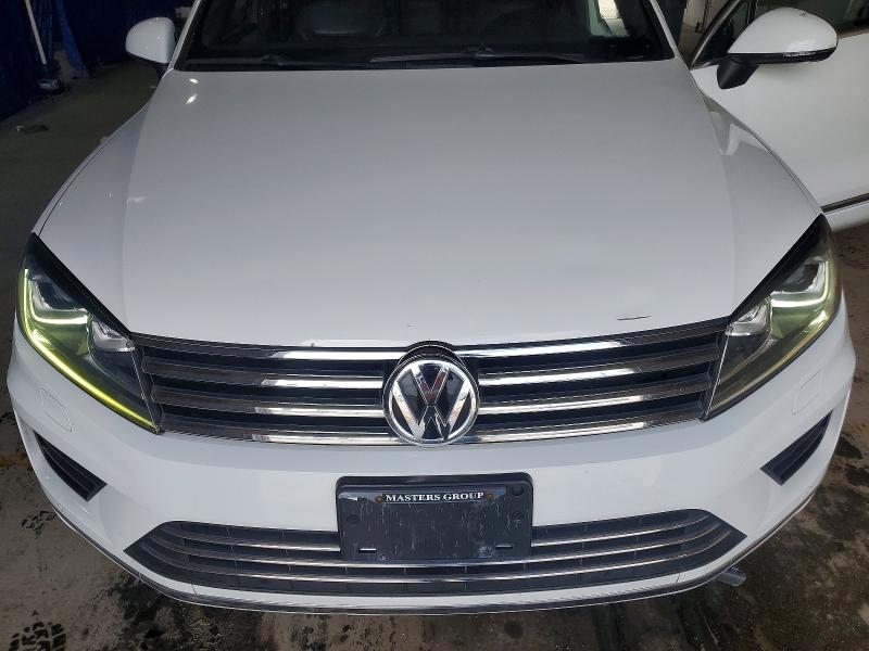 Aukcja sprzedaży 2017 Volkswagen Touareg, vin: WVGRF7BP1HD000355, numer aukcji: 50640276
