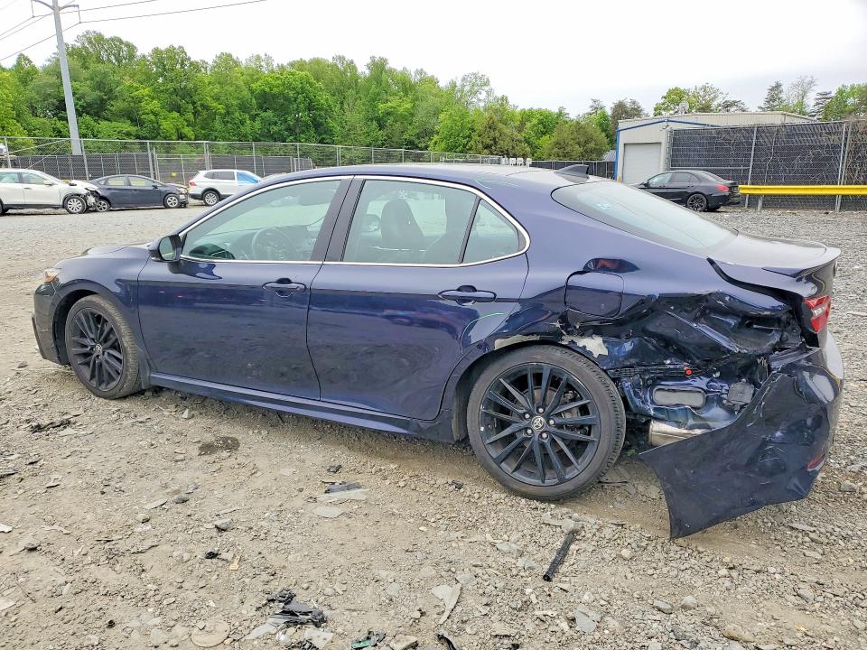 51329796 :رقم المزاد ، 4T1K61AKXNU702884 vin ، 2022 Toyota Camry مزاد بيع