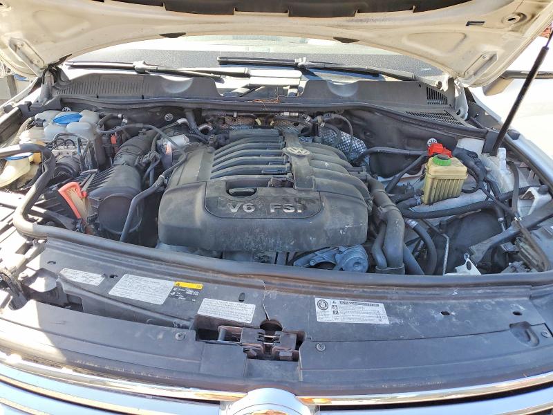 50856206 :رقم المزاد ، WVGEF9BP0FD006784 vin ، 2015 Volkswagen Touareg مزاد بيع