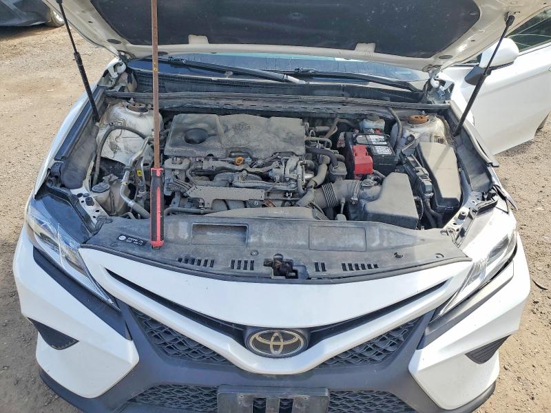 49676856 :رقم المزاد ، 4T1J11AK2LU865262 vin ، 2020 Toyota Camry مزاد بيع