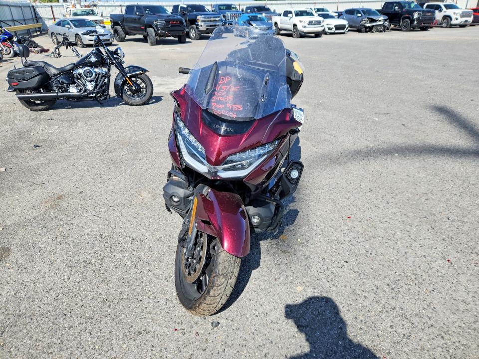50081886 :رقم المزاد ، JH2SC7951SK700955 vin ، 2025 Honda Gl1800 مزاد بيع