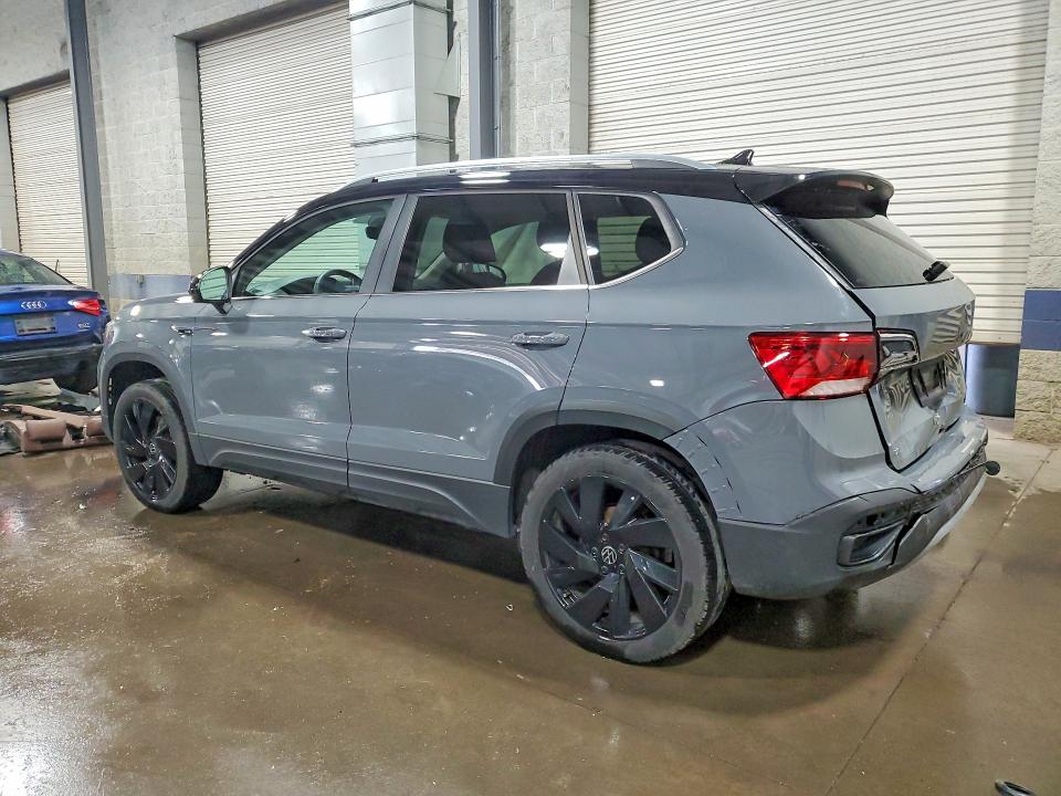 Продажа на аукционе авто 2024 Volkswagen Taos, vin: 3VVVX7B29RM070035, номер лота: 49403266
