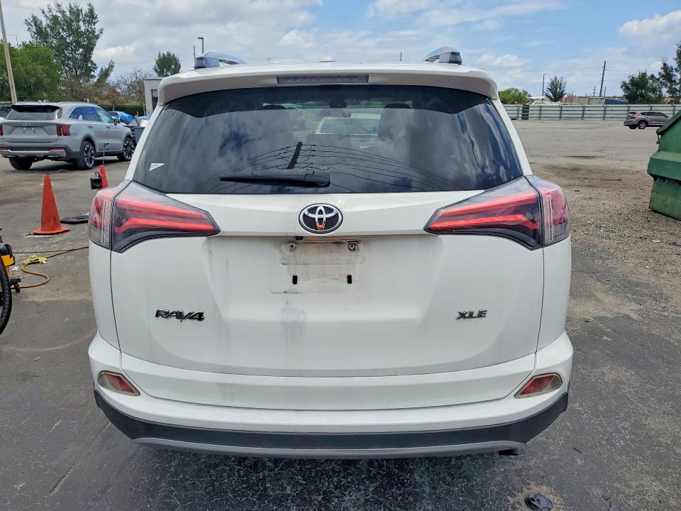 Продажа на аукционе авто 2018 Toyota Rav4, vin: JTMWFREVXJJ170069, номер лота: 51787646