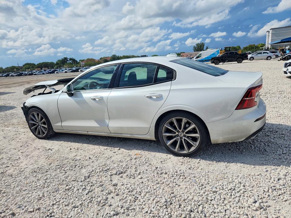 51583956 :رقم المزاد ، 7JR102FK4KG015394 vin ، 2019 Volvo S60 مزاد بيع