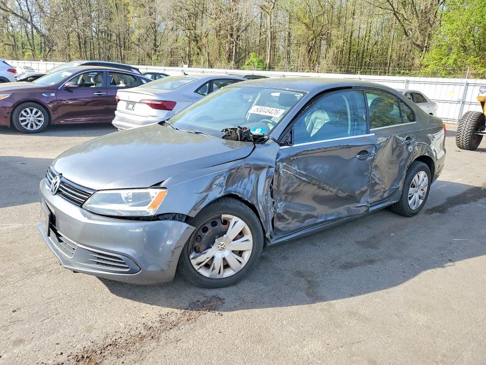 50048426 :رقم المزاد ، 3VWDP7AJ4DM221162 vin ، 2013 Volkswagen Jetta مزاد بيع