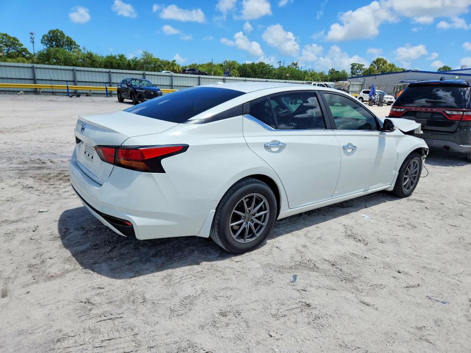Продаж на аукціоні авто 2020 Nissan Altima, vin: 1N4BL4BV6LC271931, номер лоту: 51591246