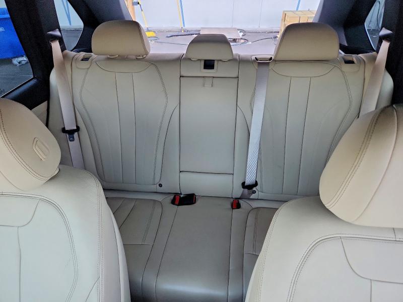50735426 :رقم المزاد ، 5UXKR0C33H0X77710 vin ، 2017 Bmw X5 مزاد بيع