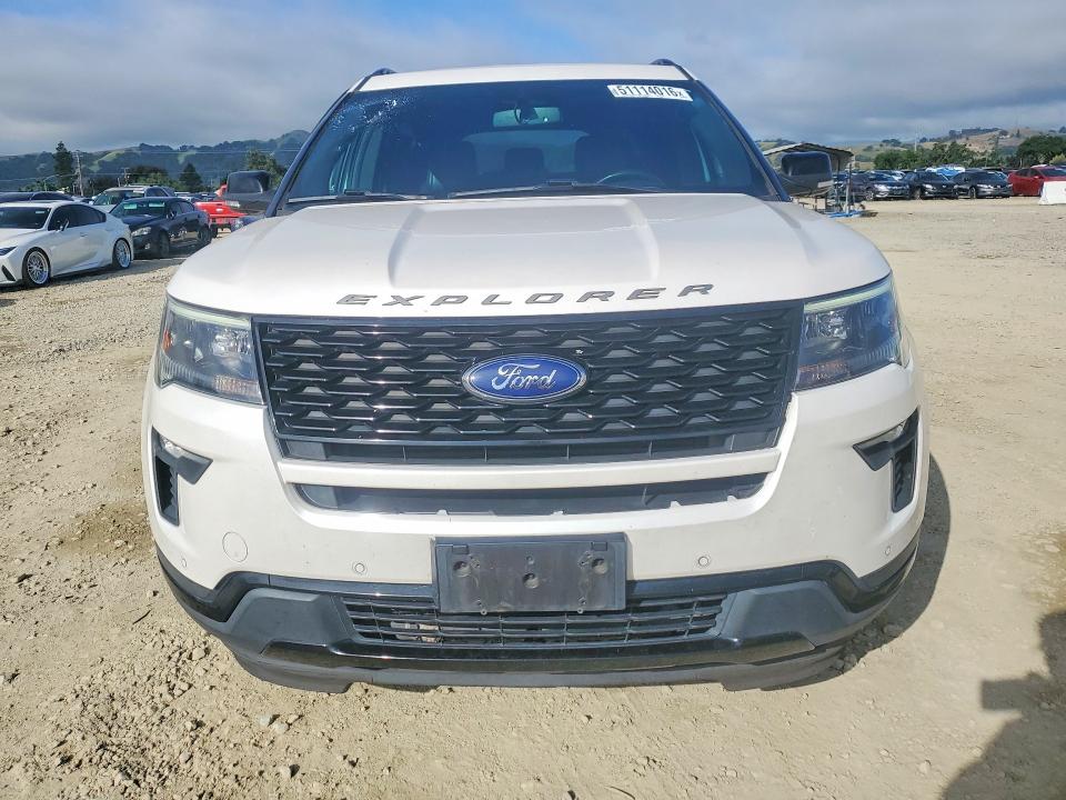 51114016 :رقم المزاد ، 1FM5K8GT2JGA56489 vin ، 2018 Ford Explorer مزاد بيع
