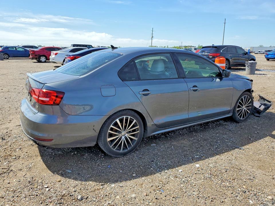 48620456 :رقم المزاد ، 3VWD17AJ4FM417638 vin ، 2015 Volkswagen Jetta مزاد بيع